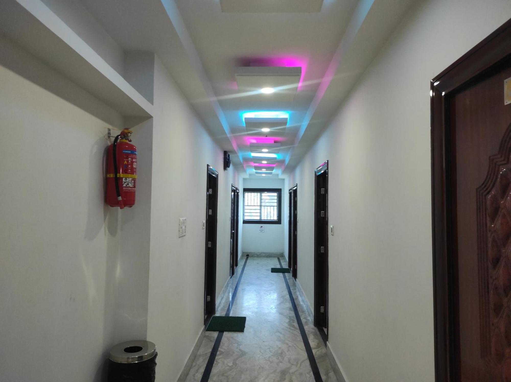 Hotel Prova Koch Bihar Ngoại thất bức ảnh